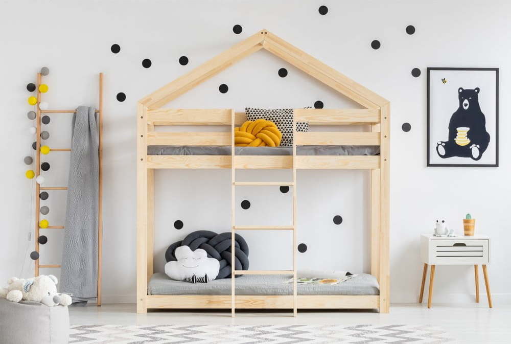 Domečková patrová dětská postel z borovicového dřeva 90x200 cm v přírodní barvě Mila DMP – Adeko Adeko